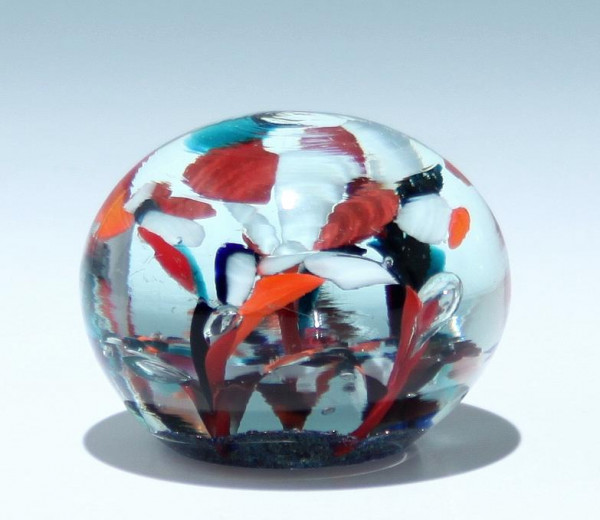 Briefbeschwerer Paperweight mit Farbglaskröseln - Ø 6,8 cm, 398 Gramm