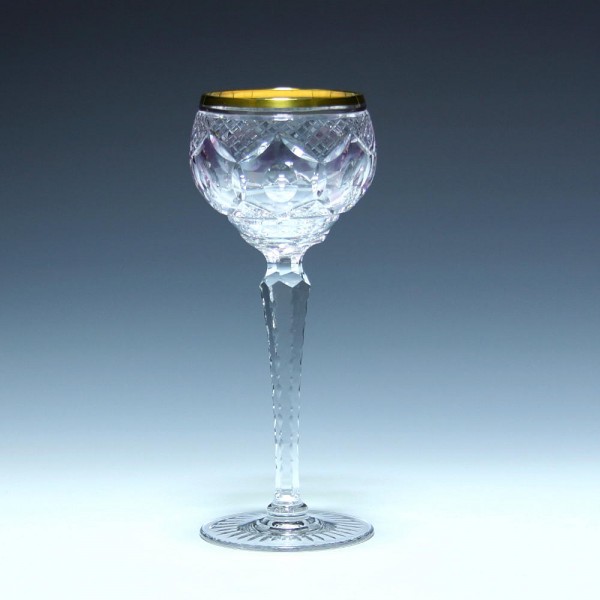 Bleikristall Römer Weinglas mit Rotbeize und Goldrand - Mitte 20. Jh.
