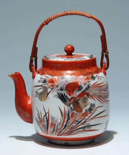 Japanese Kutani Porcelain Teapot - 20th C.