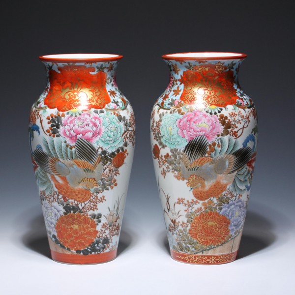 Paar Kutani Porzellanvasen mit Hähnen - Japan circa 1900