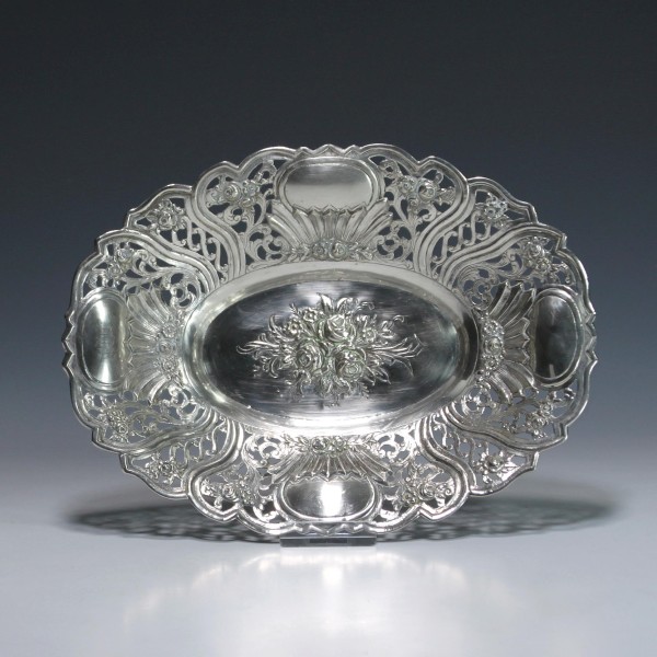 800er Silberschale im Rokokostil mit Rosendekor - 23 cm - 194 Gramm
