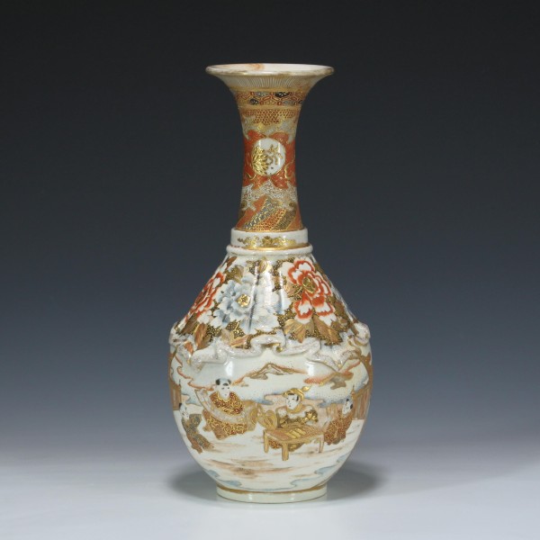 Handbemalte Keramikvase Kinkosan Tsukuru SATSUMA - Meiji Period Japan (1868-1913)