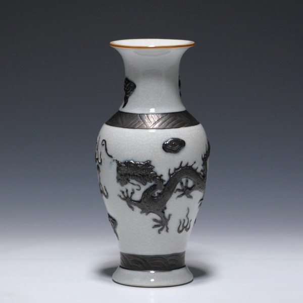 Chinese Nanking Porcelain Crackle Dragon Vase - 20,2 cm