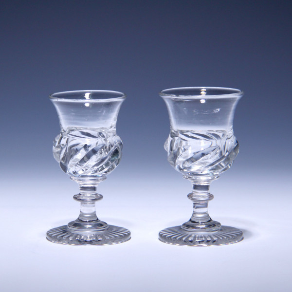 Paar Biedermeier Portweingläser mit Turbanschliff - Mitte 19. Jh.