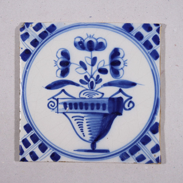 Delft Fliese mit Blaumalerei - Tegel Niederlande BLUMEN - 19. Jh. #22494
