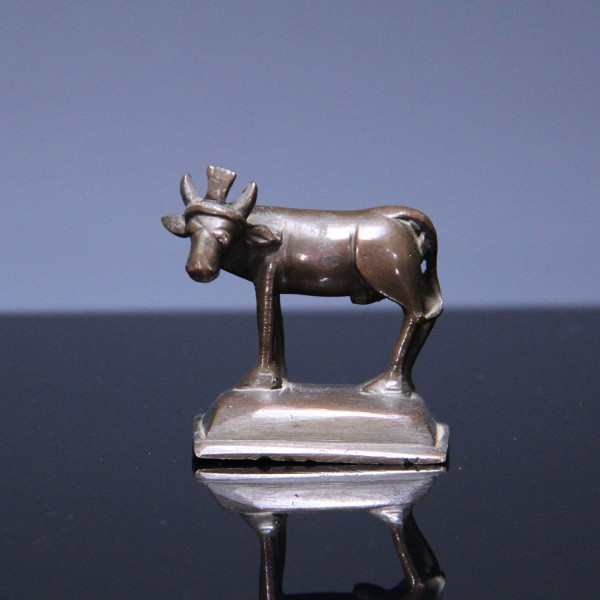 Small Indian Bronze Nandi Bull Statue - 19/20th Century