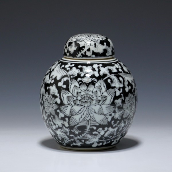 Chinese Chizou-Style Porcelain Ginger Jar - 20th C.