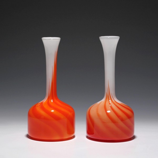 Paar Murano Opalineglas Flaschenvasen 1970er Jahre - 24 cm-Copy