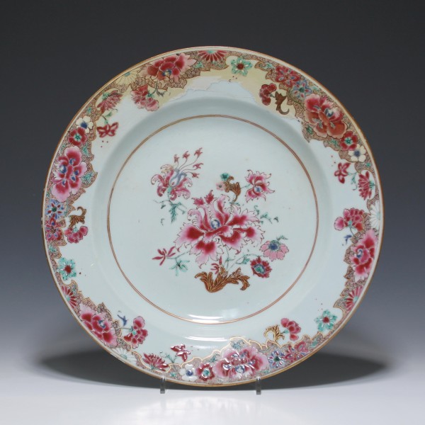 Chinese Famille Rose Plate Ø 28,8 cm circa 1725-50 Yongzheng - Qianlong - restored!