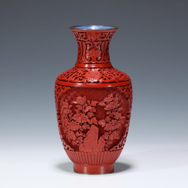 Chinese Cinnabar Lacquer Vase with Flowers - 17,7 cm